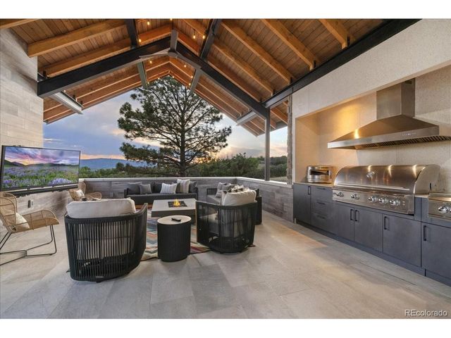 1950 W Wolfensberger Ct, Castle Rock, CO 80109