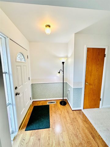 125 W Cypress Street, Cross Plains, TX 76443