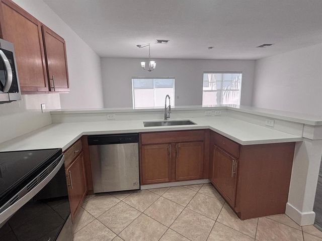 3904 Sabal Way, Fort Pierce, FL 34981