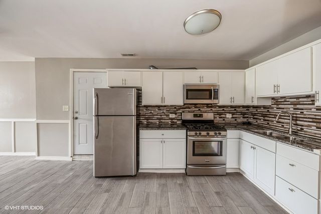 1422 S Avers Avenue G, Chicago, IL 60623