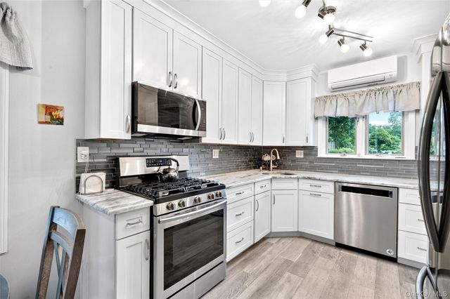 9 E Hall Avenue, New City, NY 10956