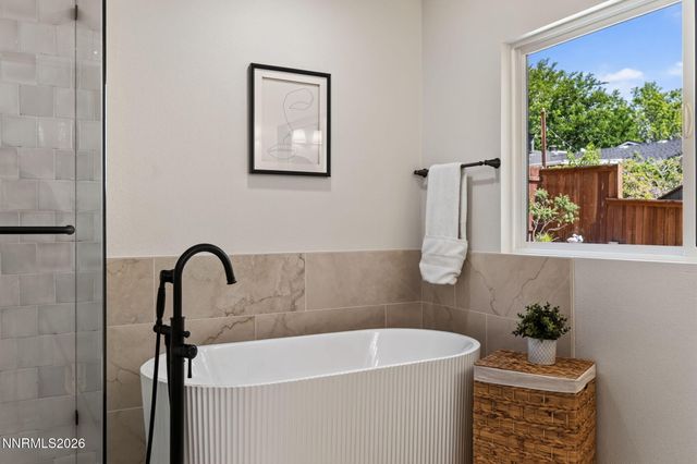 968 Pinewood Drive, Sparks, NV 89434