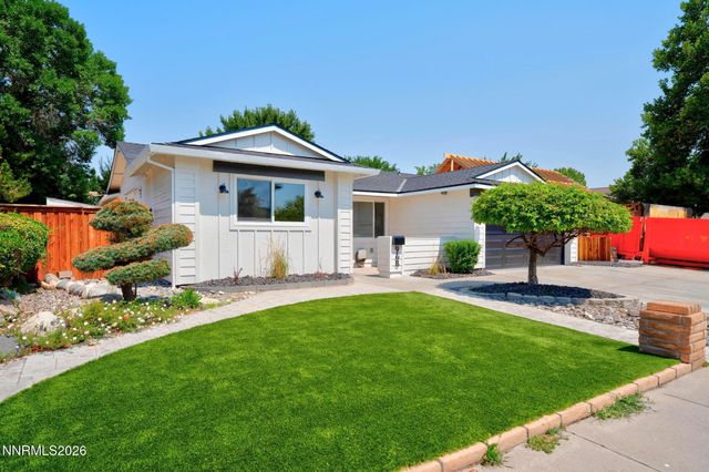 968 Pinewood Drive, Sparks, NV 89434