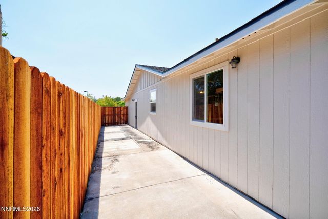 968 Pinewood Drive, Sparks, NV 89434