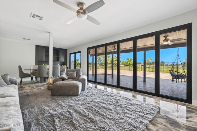 10128 W PINEHURST Drive, Sun City, AZ 85351