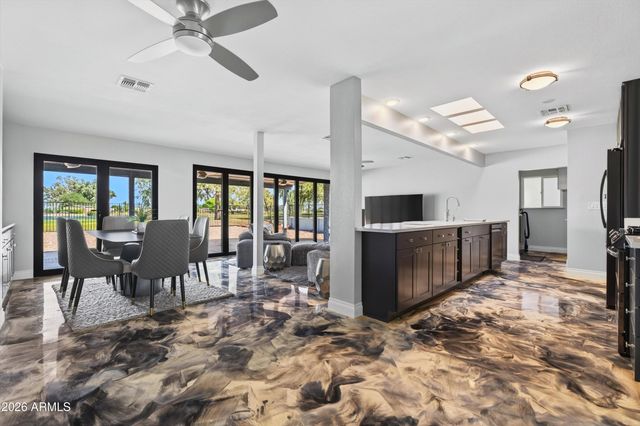 10128 W PINEHURST Drive, Sun City, AZ 85351