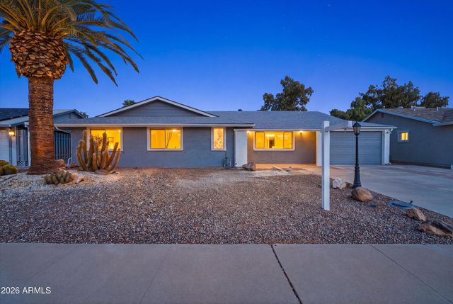 10128 W PINEHURST Drive, Sun City, AZ 85351