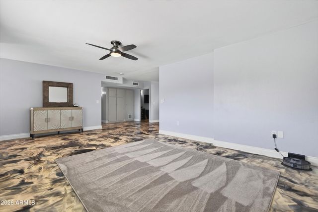 10128 W PINEHURST Drive, Sun City, AZ 85351