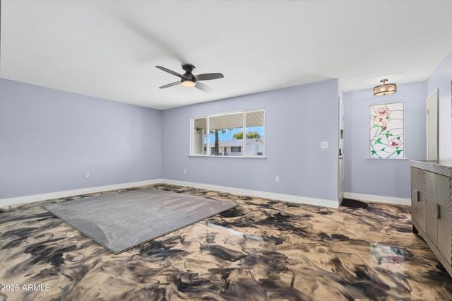 10128 W PINEHURST Drive, Sun City, AZ 85351