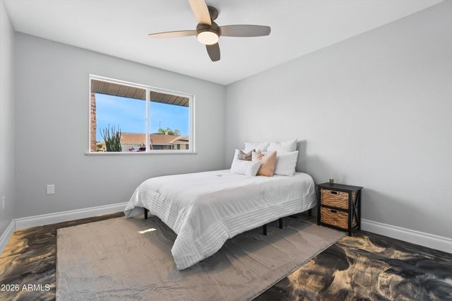 10128 W PINEHURST Drive, Sun City, AZ 85351