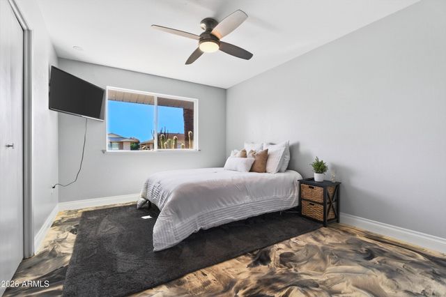 10128 W PINEHURST Drive, Sun City, AZ 85351