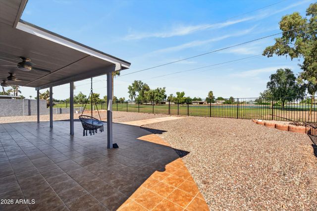 10128 W PINEHURST Drive, Sun City, AZ 85351