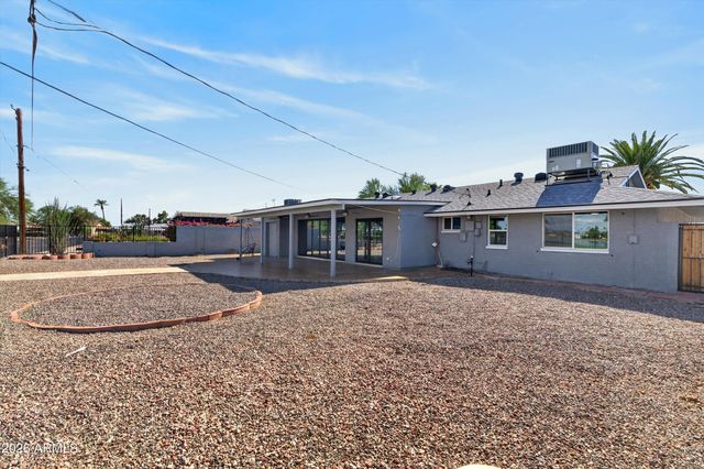 10128 W PINEHURST Drive, Sun City, AZ 85351