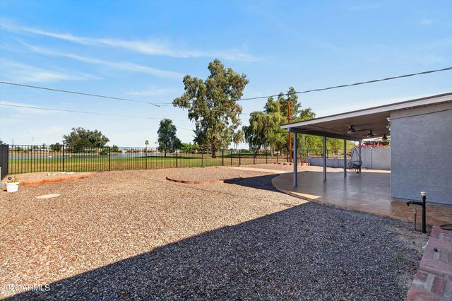 10128 W PINEHURST Drive, Sun City, AZ 85351