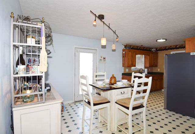 100 Megann Dr, Portland, TN 37148