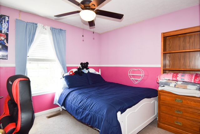 100 Megann Dr, Portland, TN 37148