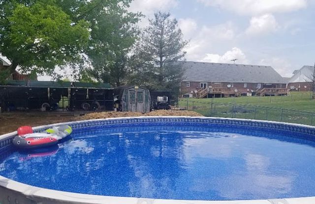 100 Megann Dr, Portland, TN 37148