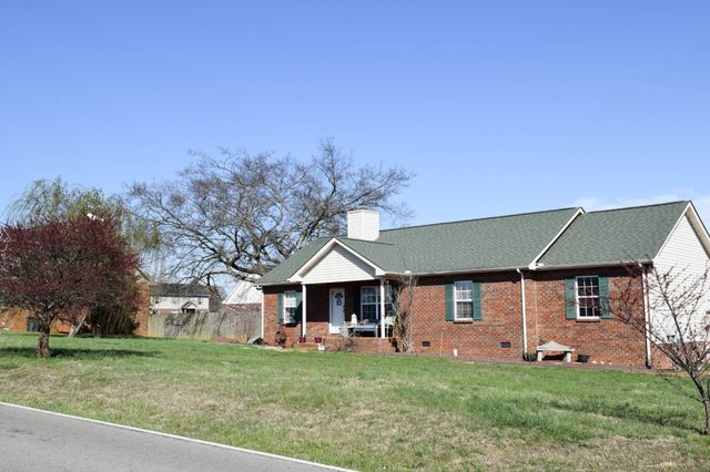 100 Megann Dr, Portland, TN 37148