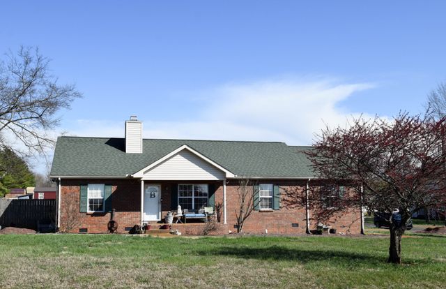 100 Megann Dr, Portland, TN 37148