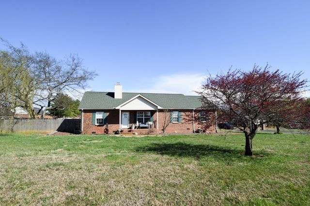 100 Megann Dr, Portland, TN 37148
