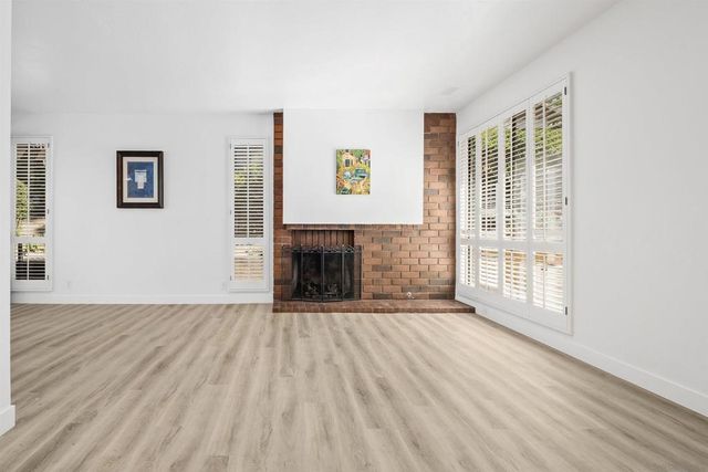 40 Canyon Ridge 3, Irvine, CA 92603