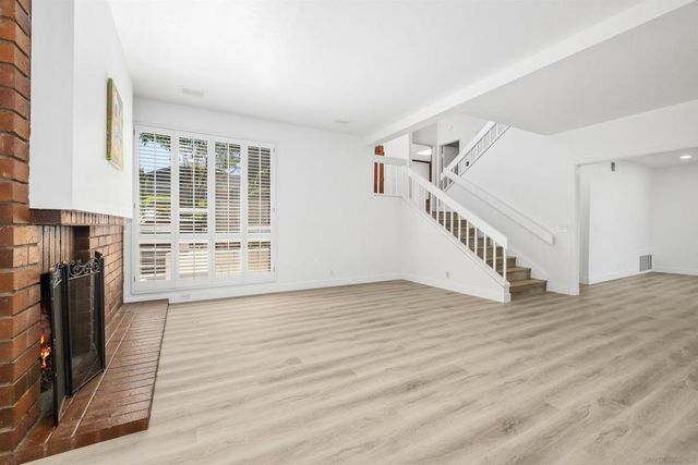 40 Canyon Ridge 3, Irvine, CA 92603