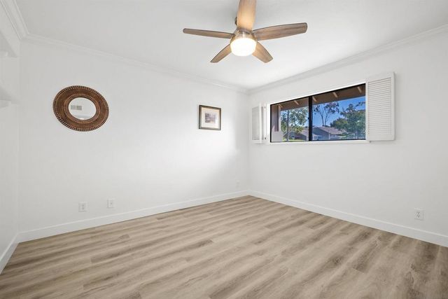 40 Canyon Ridge 3, Irvine, CA 92603
