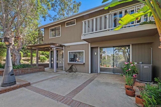 40 Canyon Ridge 3, Irvine, CA 92603
