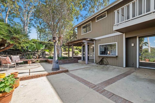 40 Canyon Ridge 3, Irvine, CA 92603