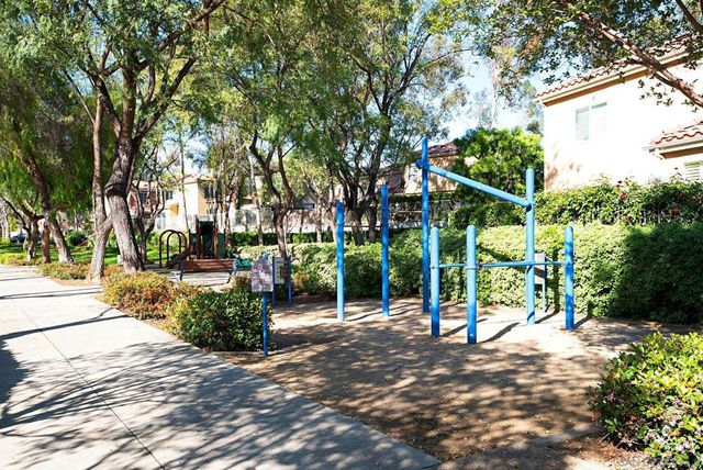 40 Canyon Ridge 3, Irvine, CA 92603
