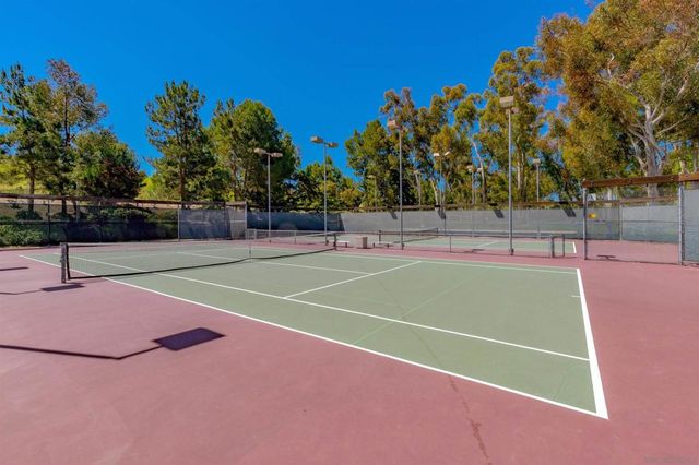 40 Canyon Ridge 3, Irvine, CA 92603