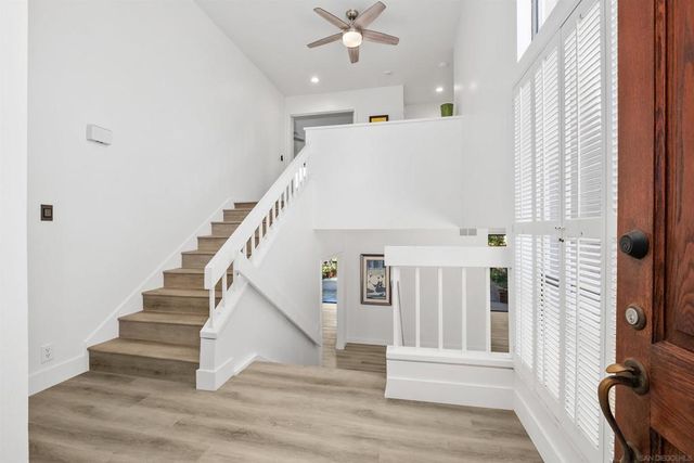40 Canyon Ridge 3, Irvine, CA 92603