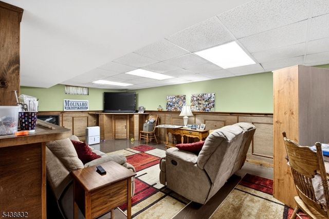 115 Fairview Dr, Branchburg Twp., NJ 08853