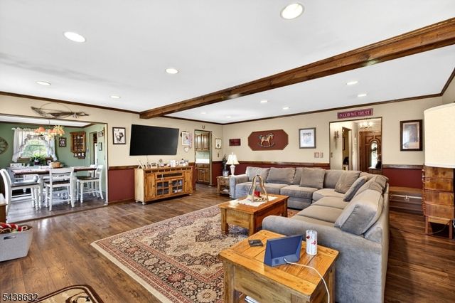 115 Fairview Dr, Branchburg Twp., NJ 08853