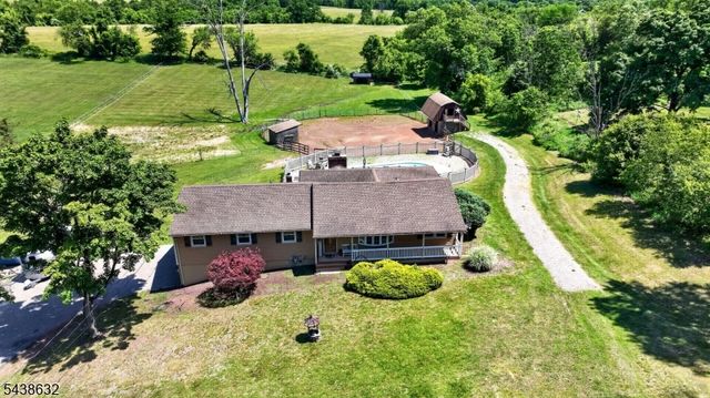 115 Fairview Dr, Branchburg Twp., NJ 08853