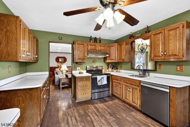 115 Fairview Dr, Branchburg Twp., NJ 08853