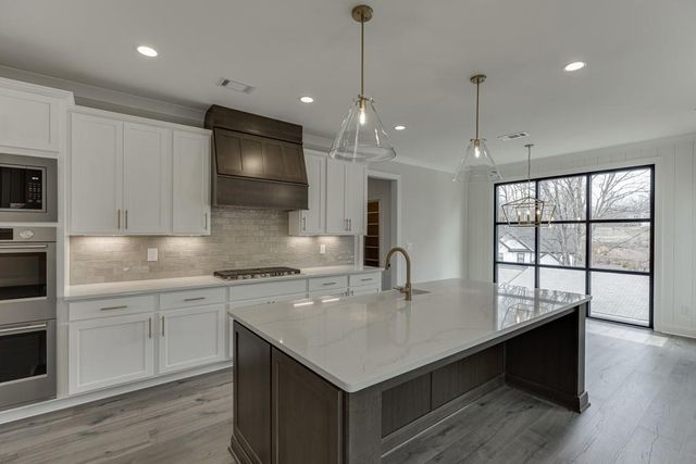 173 Old Swimming Pool Road, Buford, GA 30518