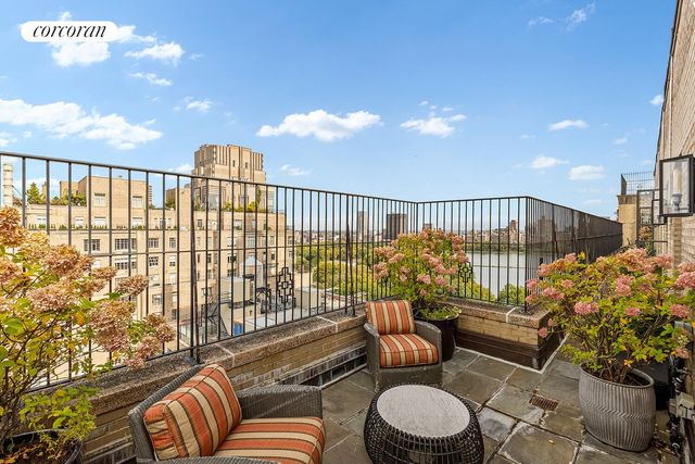 300 CENTRAL Park W PH19J, New York City, NY 10024