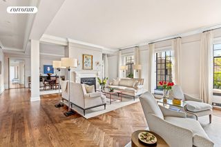 300 CENTRAL Park W PH19J, New York City, NY 10024