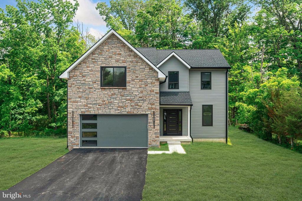 2947 BRIDGE ST, Furlong, PA 18925