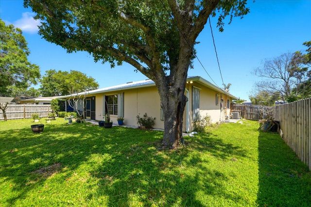 716 SE Evergreen Terrace, Port St. Lucie, Port St Lucie, FL 34983