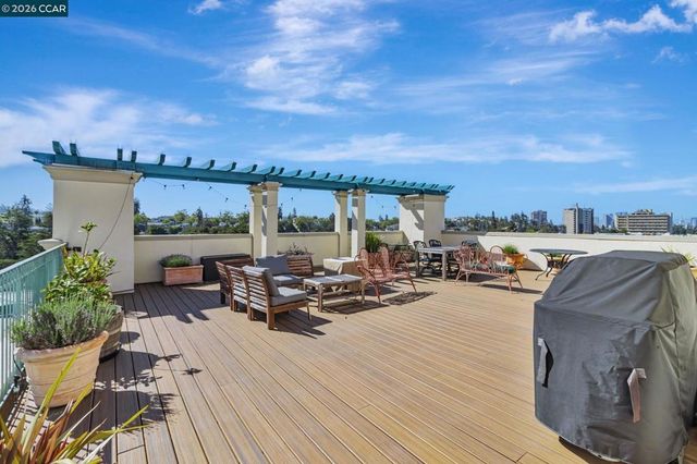 4395 Piedmont Ave P208, Oakland, CA 94611