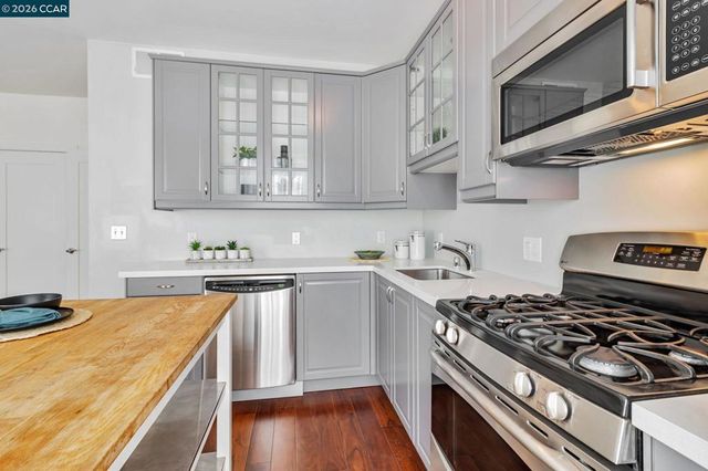 4395 Piedmont Ave P208, Oakland, CA 94611