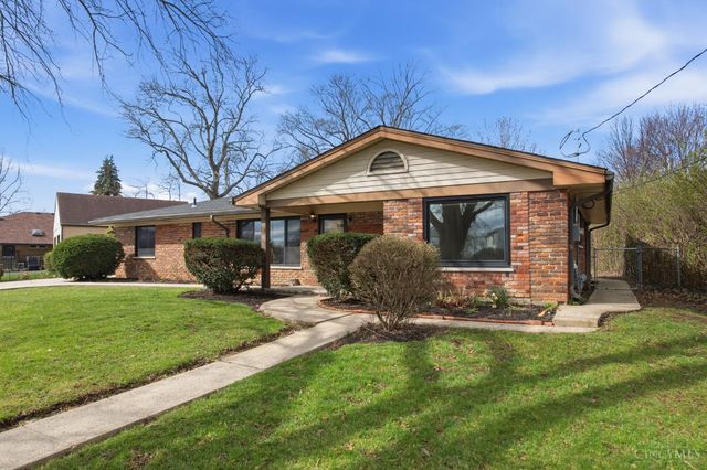 867 E Columbia Avenue, Reading, OH 45215