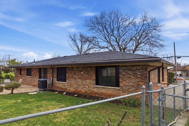 867 E Columbia Avenue, Reading, OH 45215