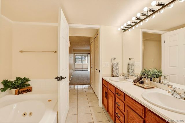 7000 E Quincy Avenue 302, Denver, CO 80237