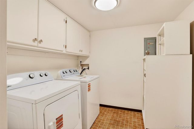 7000 E Quincy Avenue 302, Denver, CO 80237