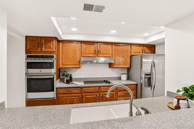 7000 E Quincy Avenue 302, Denver, CO 80237