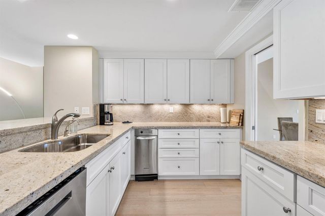 1125 E Marine Way E J3l, North Palm Beach, FL 33408