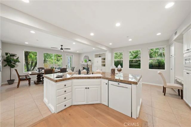 25 Garnet, Irvine, CA 92620